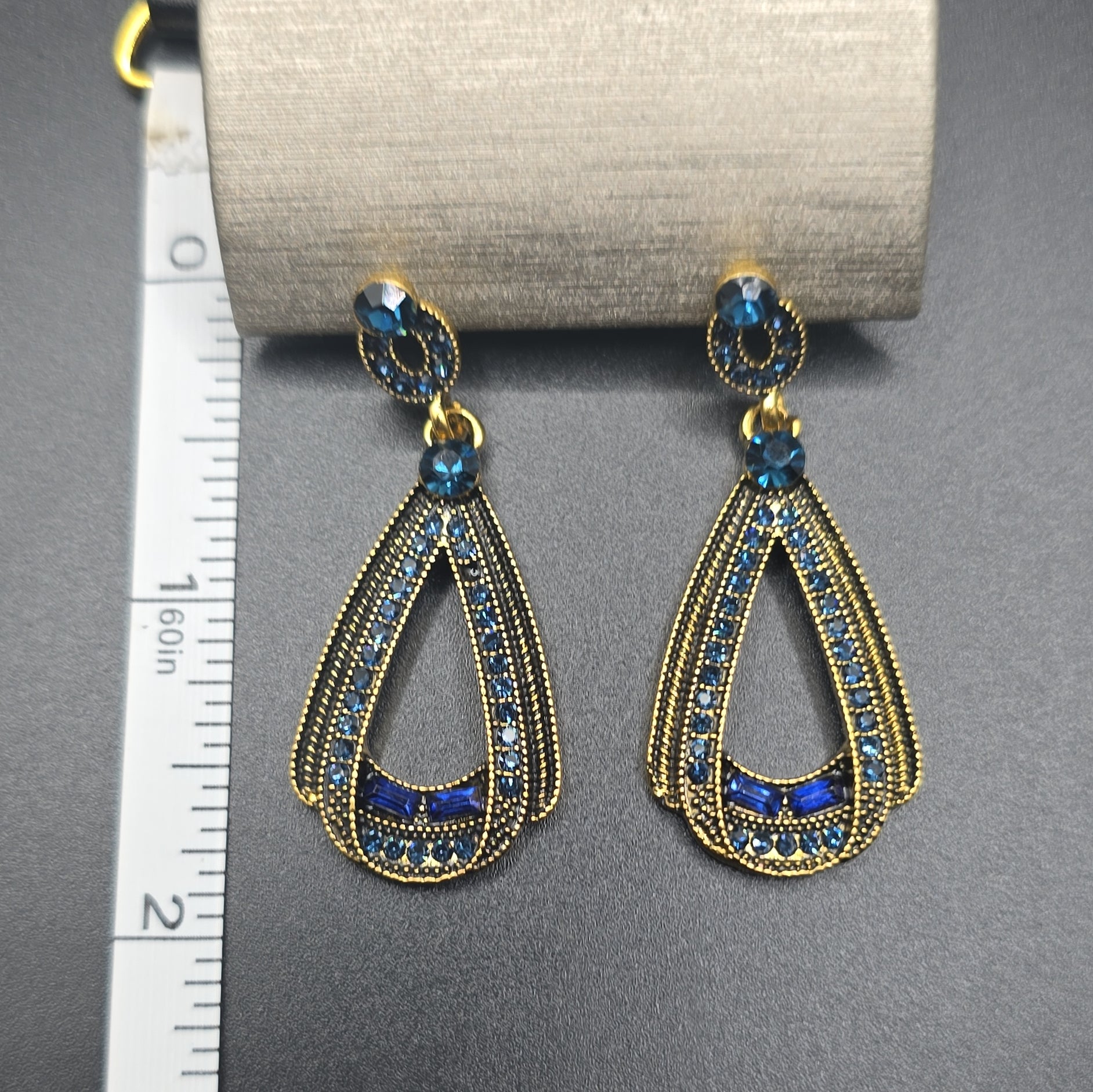 Teardrop Dangle Drop Earrings Gold Tone Blue Crystal Rhinestone  2in