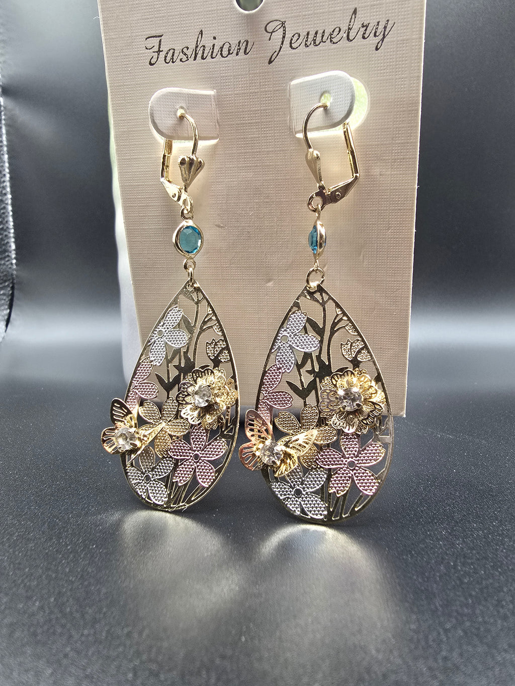Teardrop Dangle Drop Earrings Nature Theme Gold Tone Blue Crystal Leverback