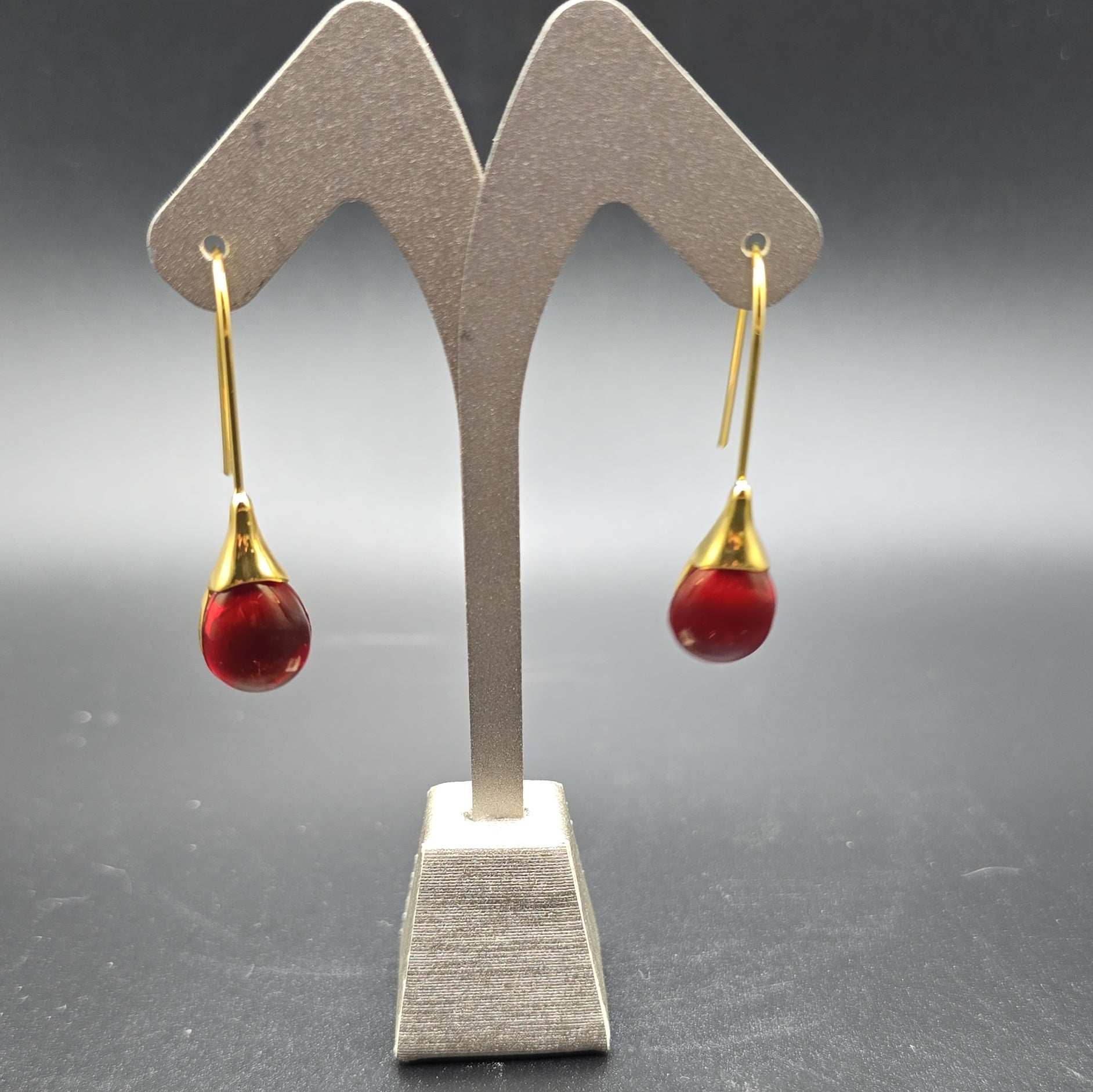 Gold Tone Teardrop Dangle Drop Earrings Red Bezel Hook Closure Metal