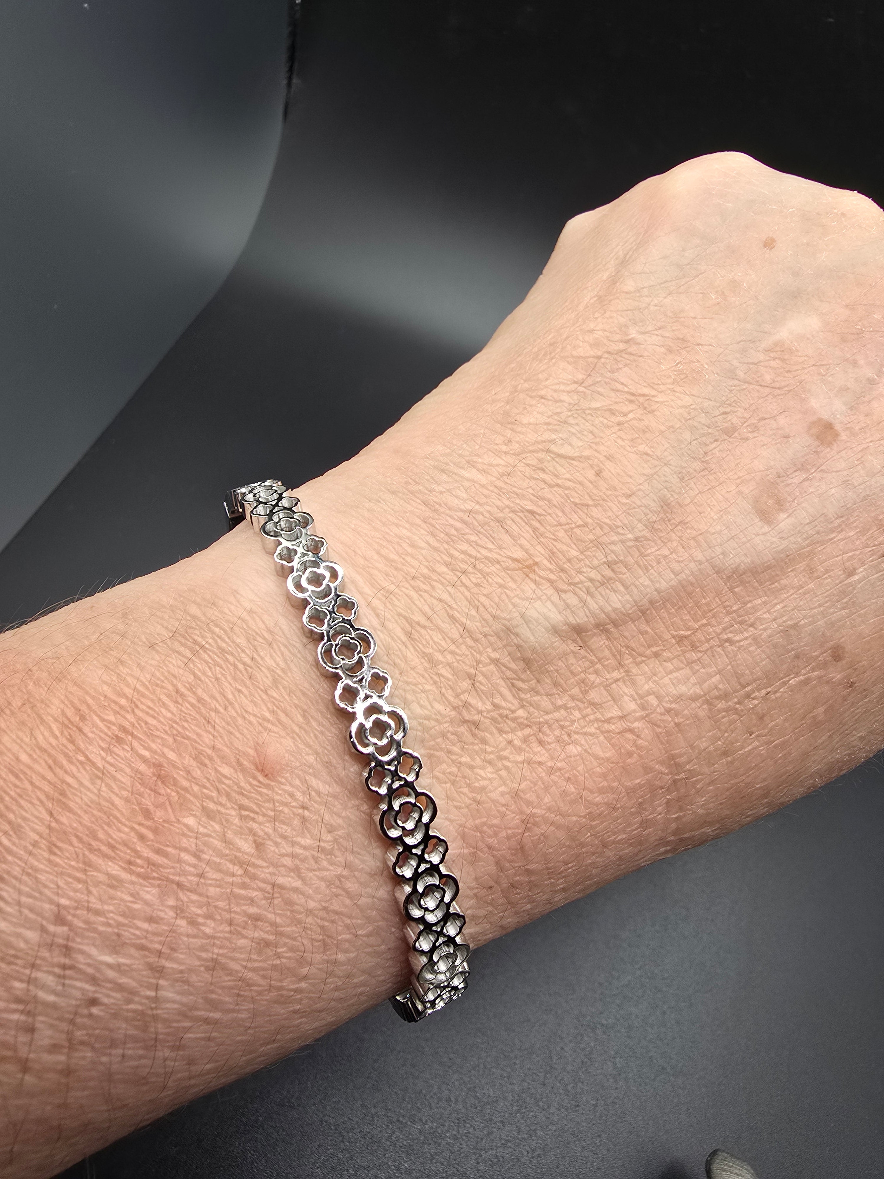 Silver Tone Metal Stackable Round Cuff Bangle Bracelet Crystal Accent
