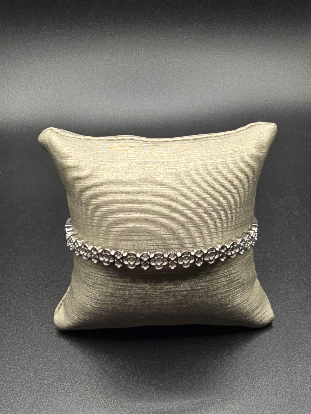 Silver Tone Metal Stackable Round Cuff Bangle Bracelet Crystal Accent