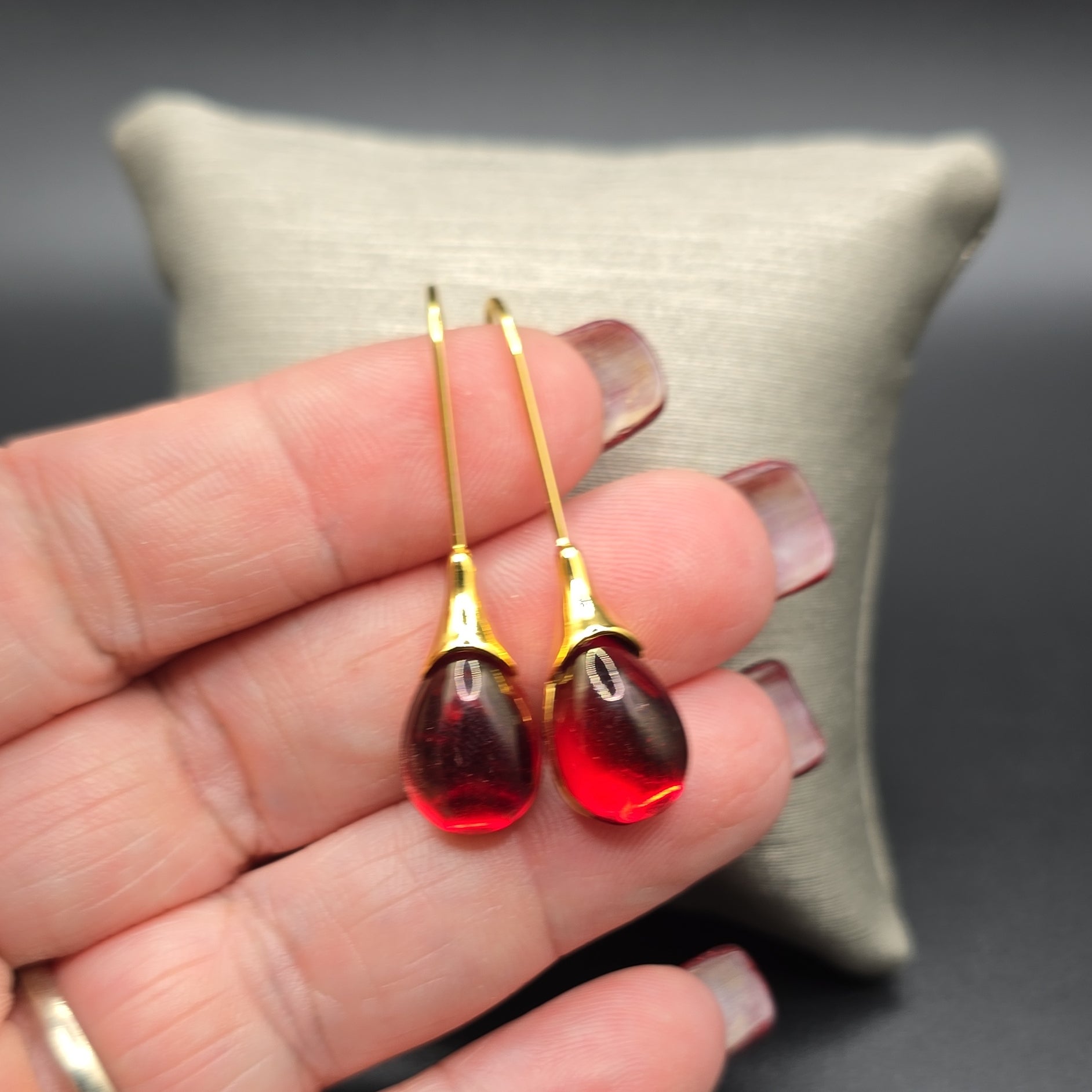 Gold Tone Teardrop Dangle Drop Earrings Red Bezel Hook Closure Metal